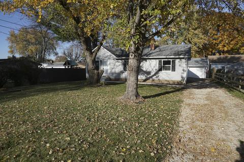 1223 Ruby St, Belvidere, IL 61008 photo 2
