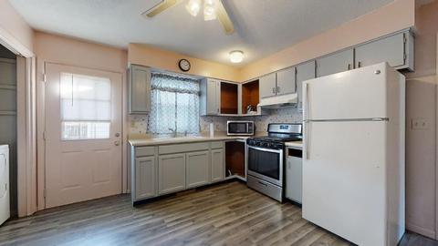 209 E River Rd, Tolono, IL 61880 photo 6
