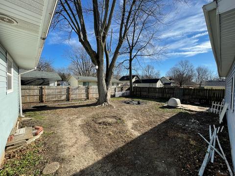 209 E River Rd, Tolono, IL 61880 photo 24