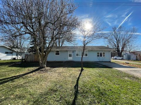 209 E River Rd, Tolono, IL 61880 photo 2