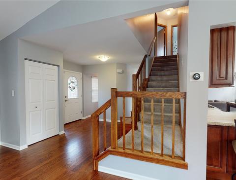 835 N Dexter Ln, Hoffman Estates, IL 60169 photo 3