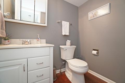 835 N Dexter Ln, Hoffman Estates, IL 60169 photo 15