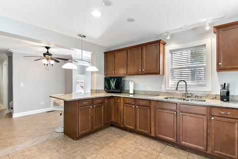 540 E 147th Pl, Harvey, IL 60426 photo 4