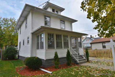 811 Watson St, Aurora, IL 60505 photo 2