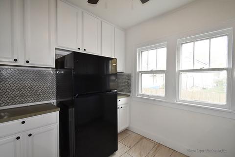 811 Watson St, Aurora, IL 60505 photo 13