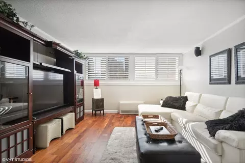30 E Division St #8DE, Chicago, IL 60610 photo 14