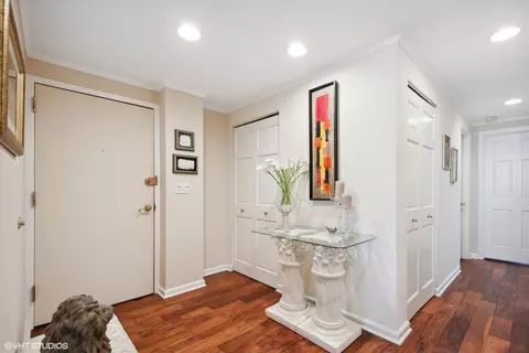30 E Division St #8DE, Chicago, IL 60610 photo 12