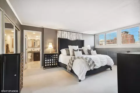 30 E Division St #8DE, Chicago, IL 60610 photo 10