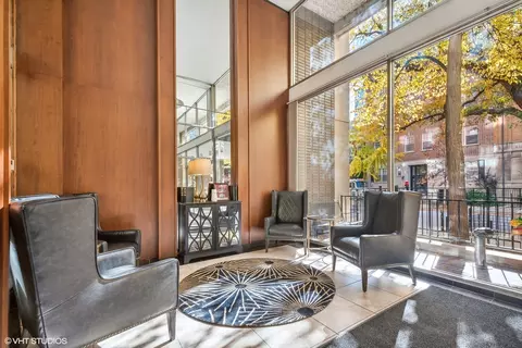 30 E Division St #8DE, Chicago, IL 60610 photo 2