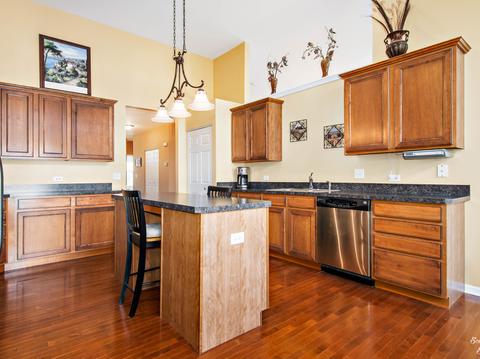 847 Beech Dr, Elgin, IL 60120 photo 8