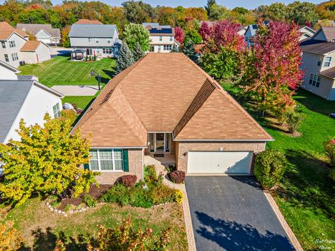 847 Beech Dr, Elgin, IL 60120 photo 1