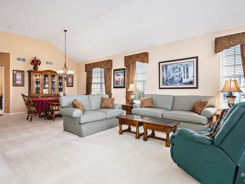 847 Beech Dr, Elgin, IL 60120 photo 11