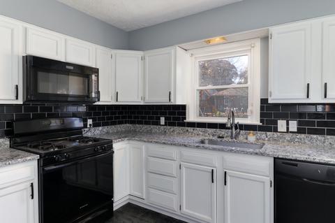 508 Colton Ave, Bloomington, IL 61701 photo 20