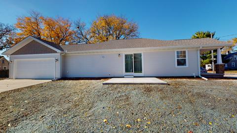 2104 9th St, Peru, IL 61354 photo 5