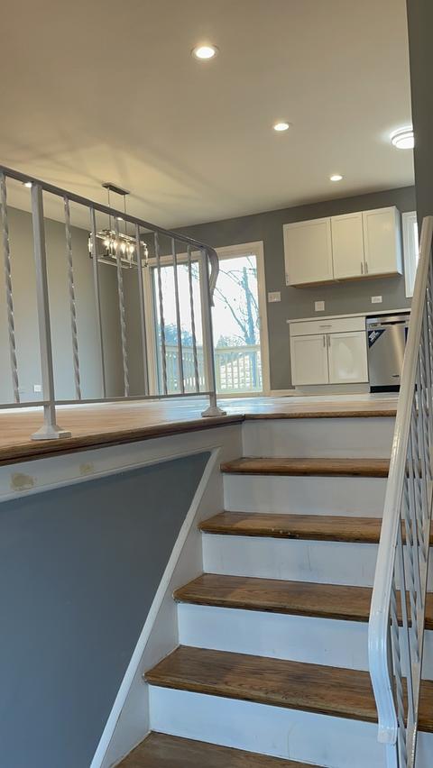 509 Davis St, Park Forest, IL 60466 photo 4