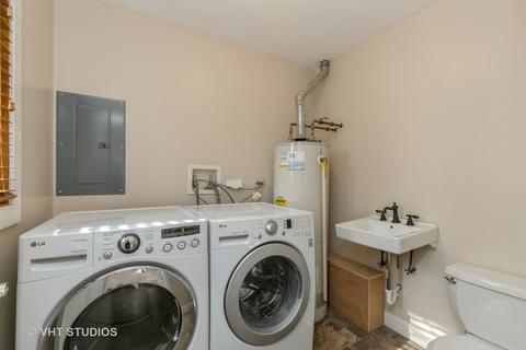 555 Kingman Ln, Hoffman Estates, IL 60169 photo 12