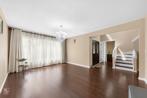 731 Eastchester Rd, Wheeling, IL 60090 photo 6