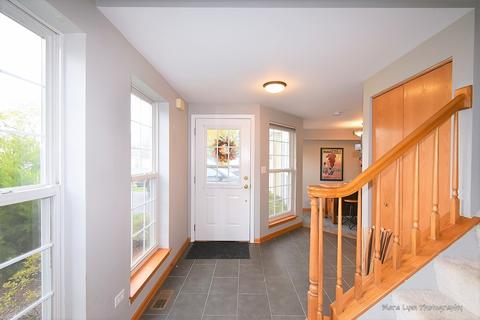 339 Cimarron Rd E, Lombard, IL 60148 photo 8