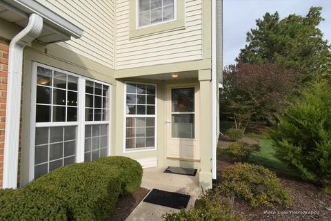 339 Cimarron Rd E, Lombard, IL 60148 photo 3