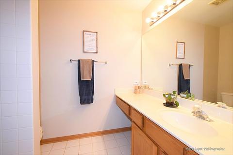 339 Cimarron Rd E, Lombard, IL 60148 photo 24