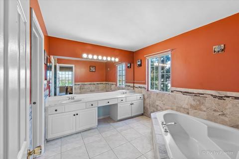 205 Lake Dr S, Algonquin, IL 60102 photo 24