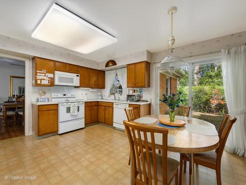 1107 Juniper Ter, Glenview, IL 60025 photo 12