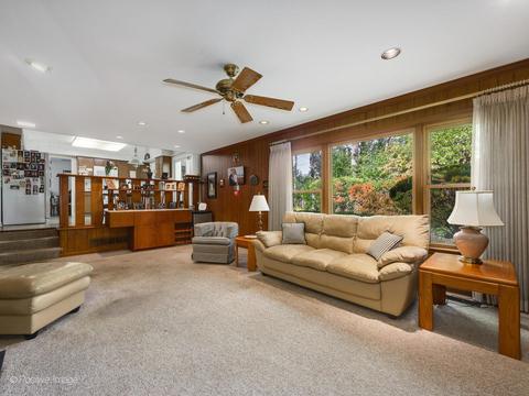 1107 Juniper Ter, Glenview, IL 60025 photo 7