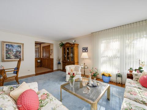 1107 Juniper Ter, Glenview, IL 60025 photo 5