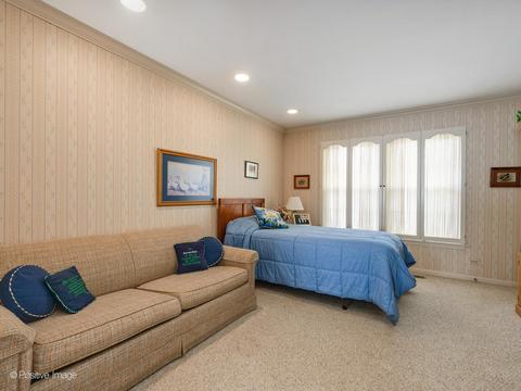 1107 Juniper Ter, Glenview, IL 60025 photo 14