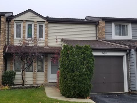 692 Lakeside Circle Dr, Wheeling, IL 60090 photo 1