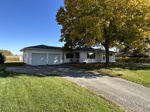 1008 County Road 2125 E Rd, Sidney, IL 61877 photo 1