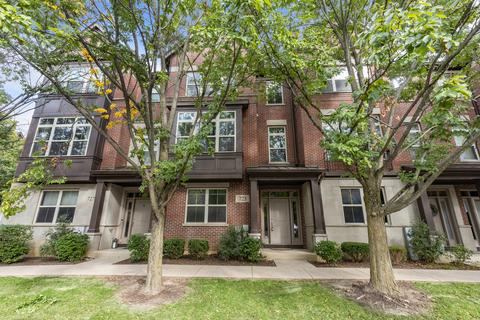 723 N Telluride Ct, Vernon Hills, IL 60061