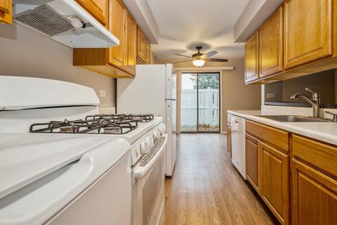 1623 Cornell Pl, Hoffman Estates, IL 60169 photo 5