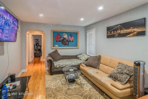 3326 Ruby St, Franklin Park, IL 60131 photo 2