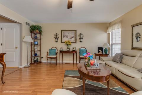 1467 Diamond Dr, Hoffman Estates, IL 60192 photo 10