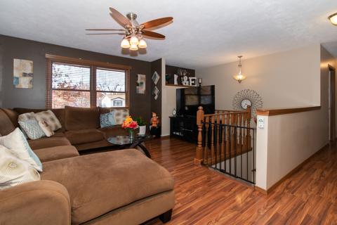 5 Moonstone Ct, Bloomington, IL 61704 photo 3
