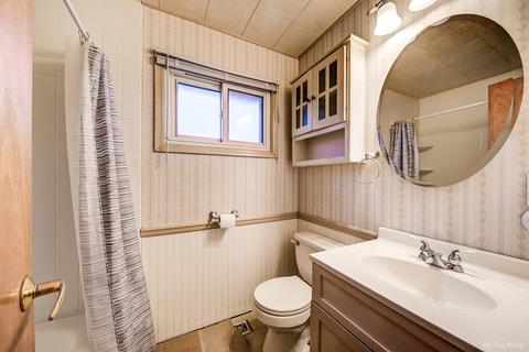 7133 Dover St, Bridgeview, IL 60455 photo 15