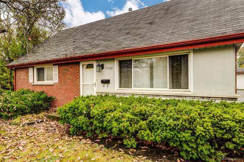 7133 Dover St, Bridgeview, IL 60455 photo 2