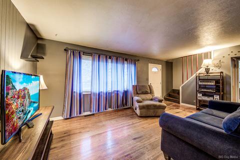 7133 Dover St, Bridgeview, IL 60455 photo 5
