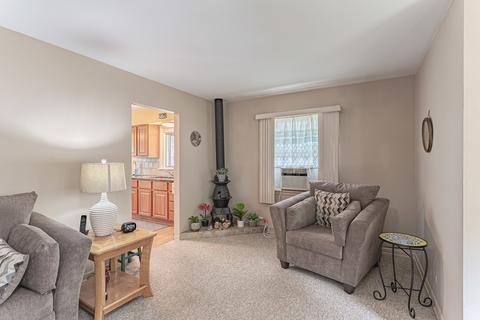 1904 Nimitz Dr, Des Plaines, IL 60018 photo 6