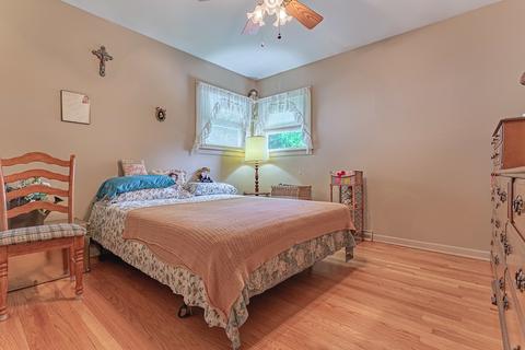 1904 Nimitz Dr, Des Plaines, IL 60018 photo 13