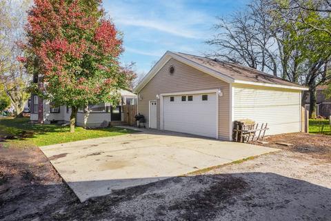 512 E North St, Plano, IL 60545 photo 17