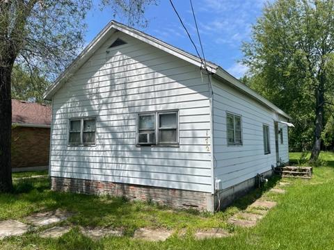172 E 1st St, Braidwood, IL 60408 photo 1