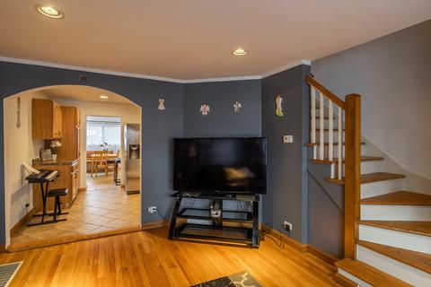 6414 S Lorel Ave, Chicago, IL 60638 photo 2