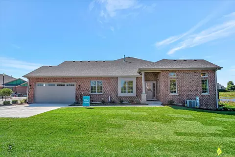 8815 Indiana Harbor Dr, Frankfort, IL 60423