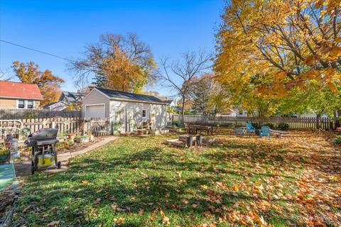 845 Saint John St, Elgin, IL 60120 photo 27