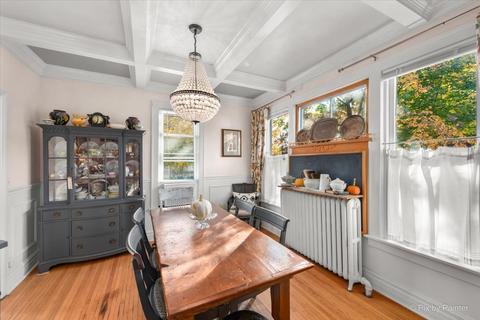 845 Saint John St, Elgin, IL 60120 photo 7