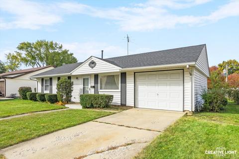 1280 Durham Dr, Aurora, IL 60506 photo 2