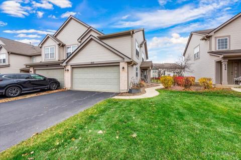 650 Lancaster Cir, Elgin, IL 60123 photo 2