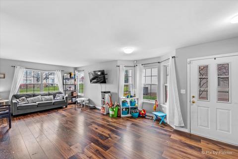 650 Lancaster Cir, Elgin, IL 60123 photo 5